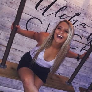 Meet your Posher, Karlie